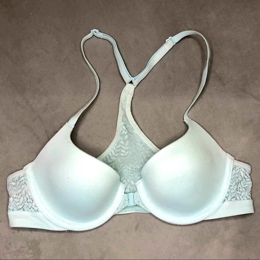 Front-close Demi Bra